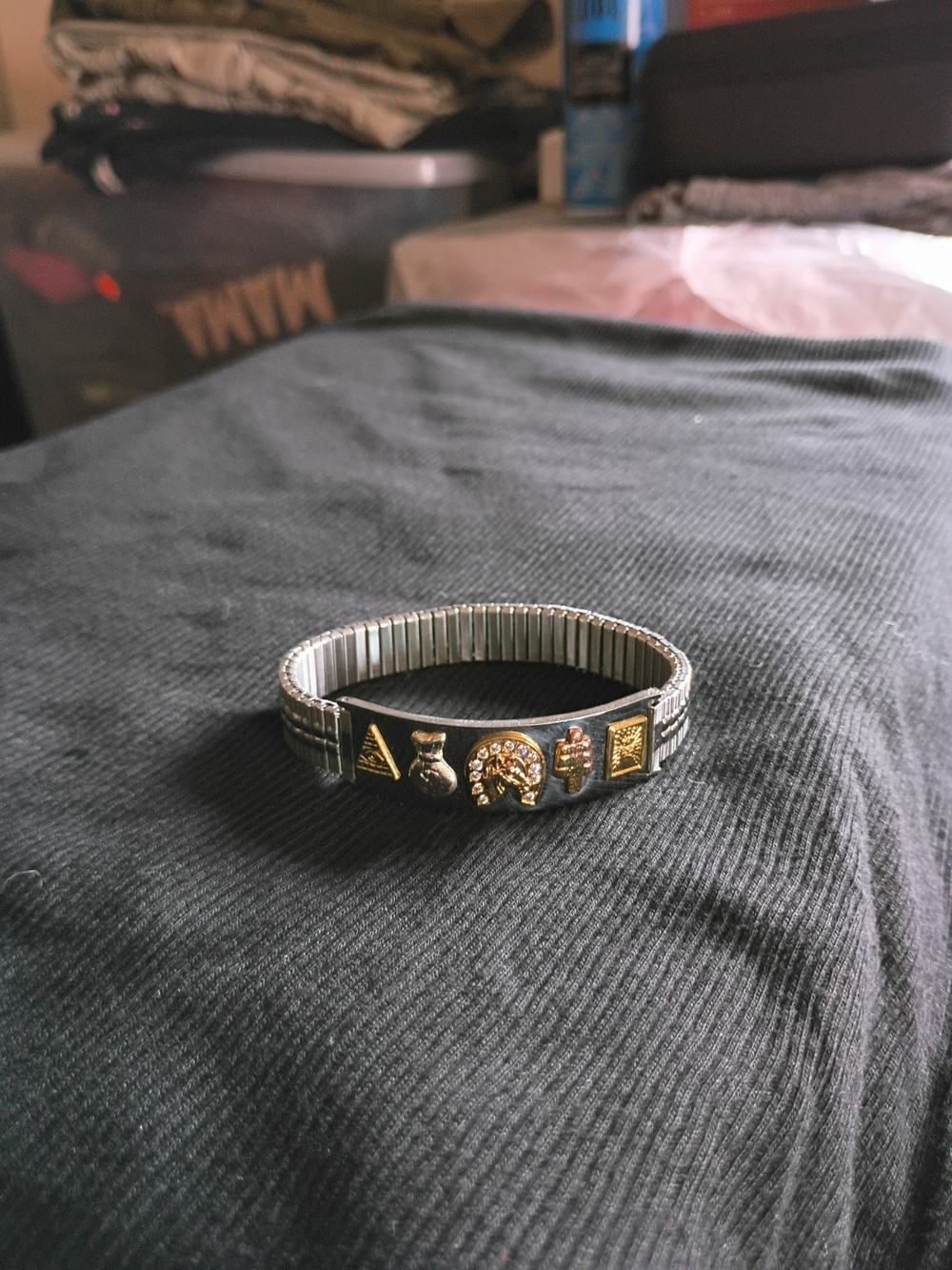 STAINLESS STEEL LUCKY CHARMS BRACELET